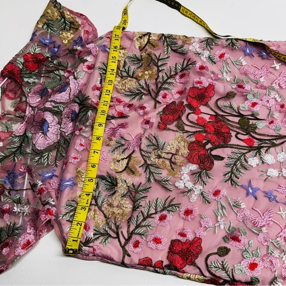 Chi Chi London peplum embroidered lance Floral Pink Dress size US 8 UK 12 - Picture 10 of 15